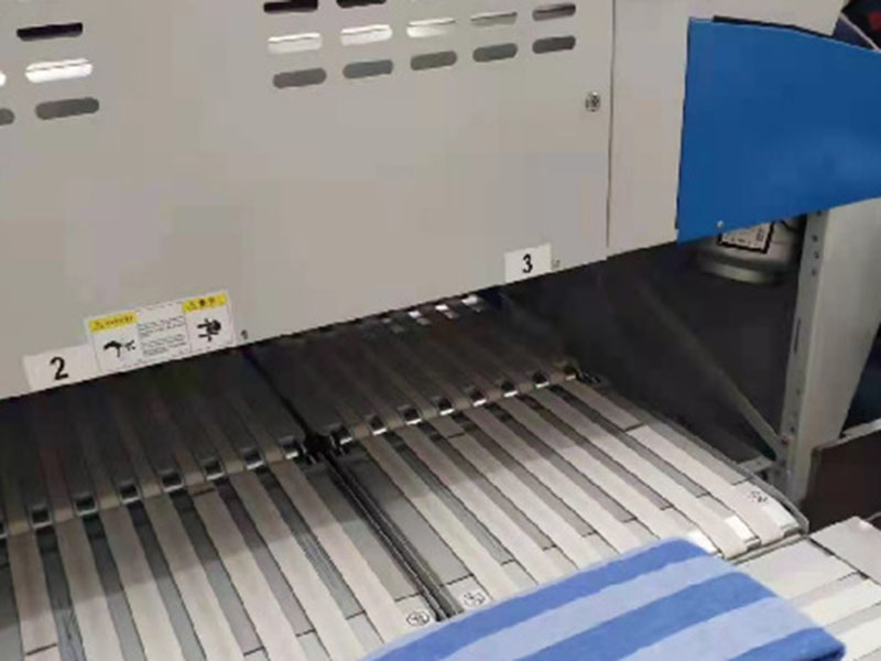 正安巾类折叠机-01