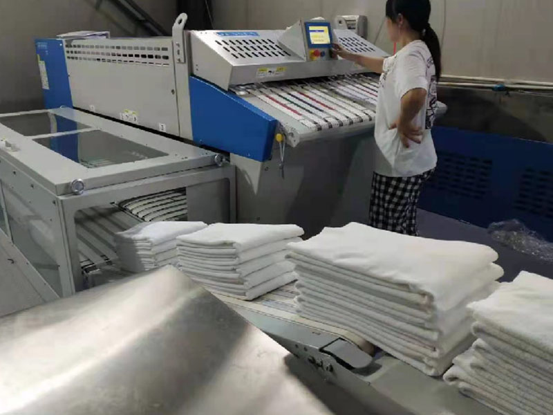 正安巾类折叠机-02